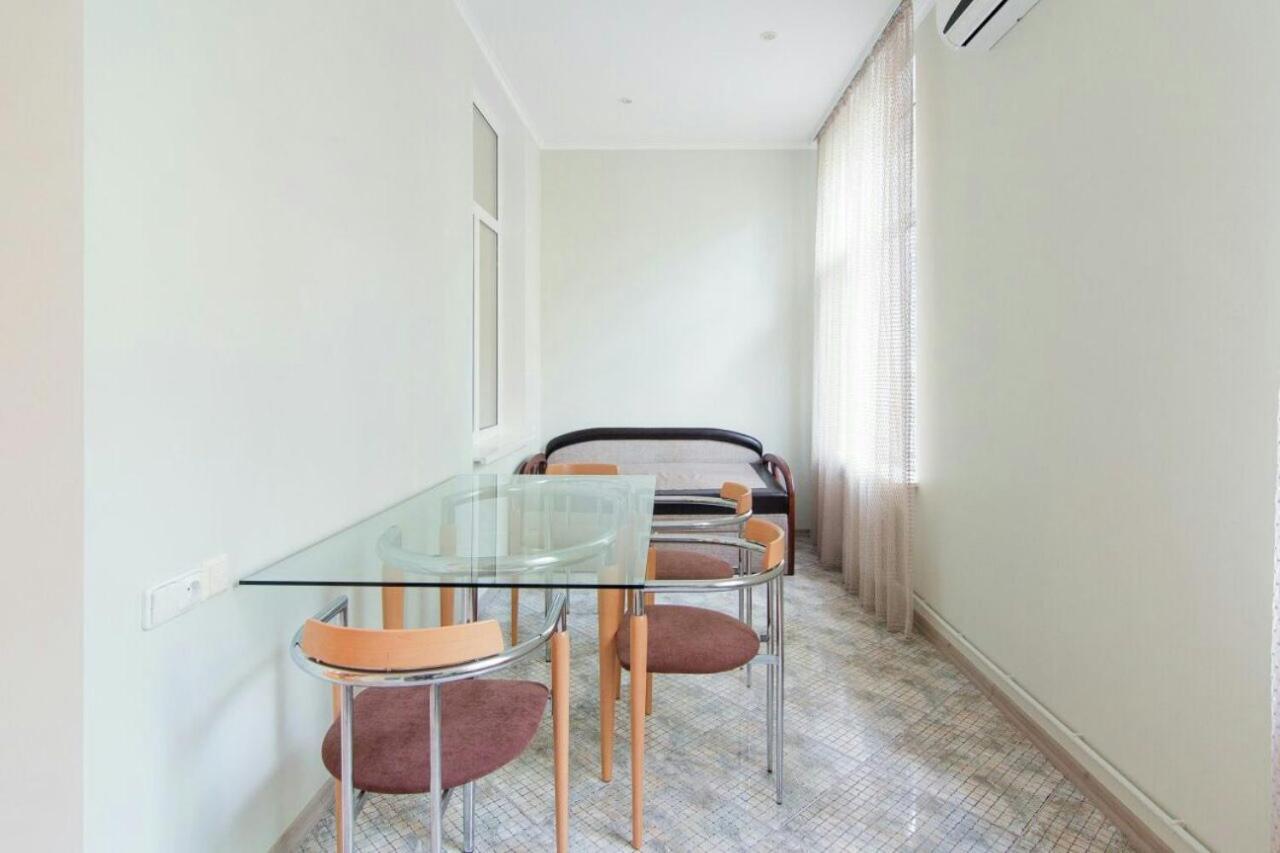 Best Apartments on Deribasovskoy Odessa Rom bilde